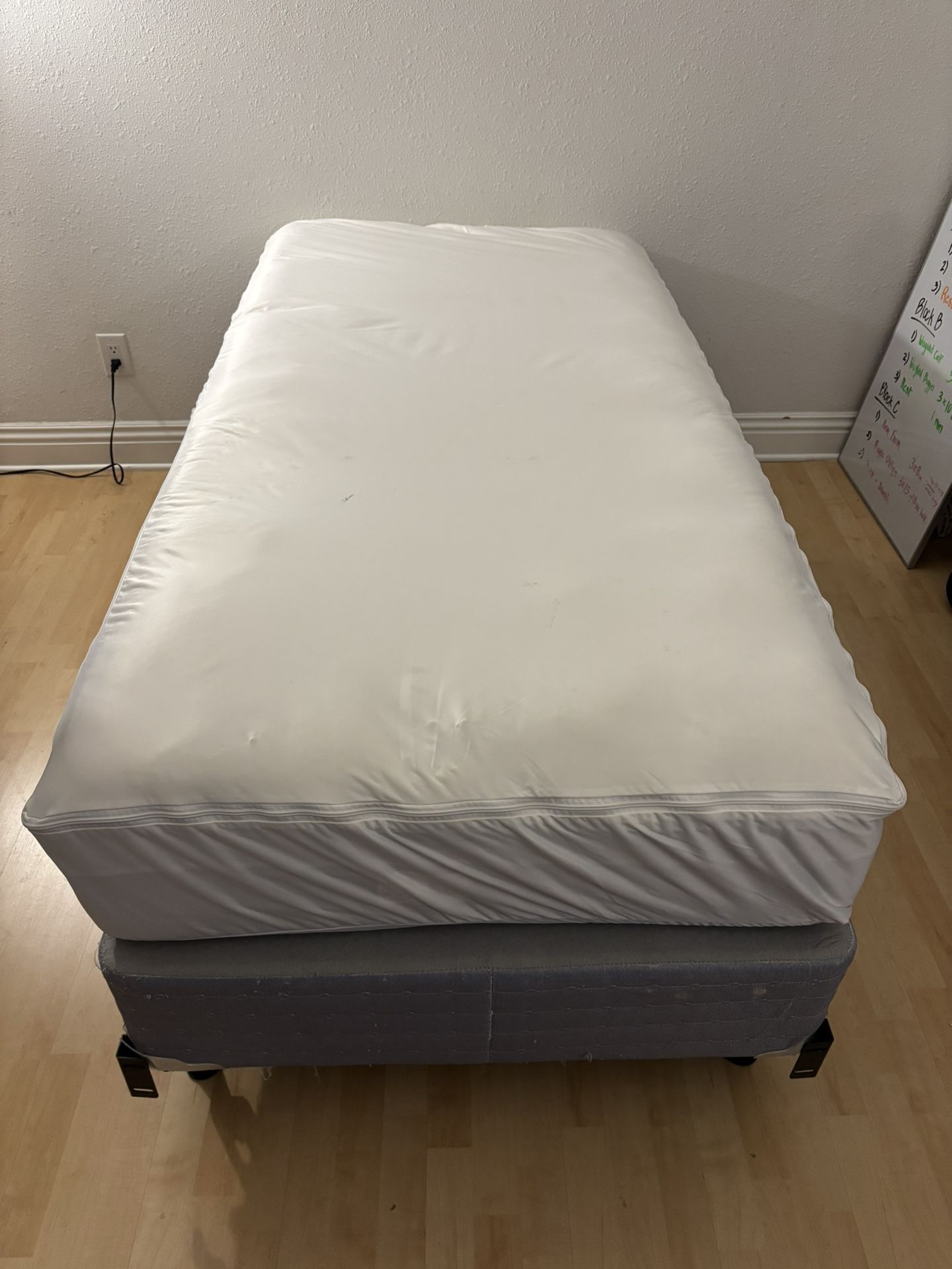 Twin XL Bed Set