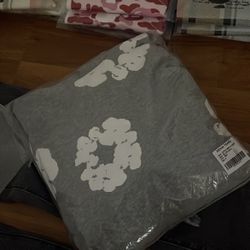 Denim Tear Grey Size M