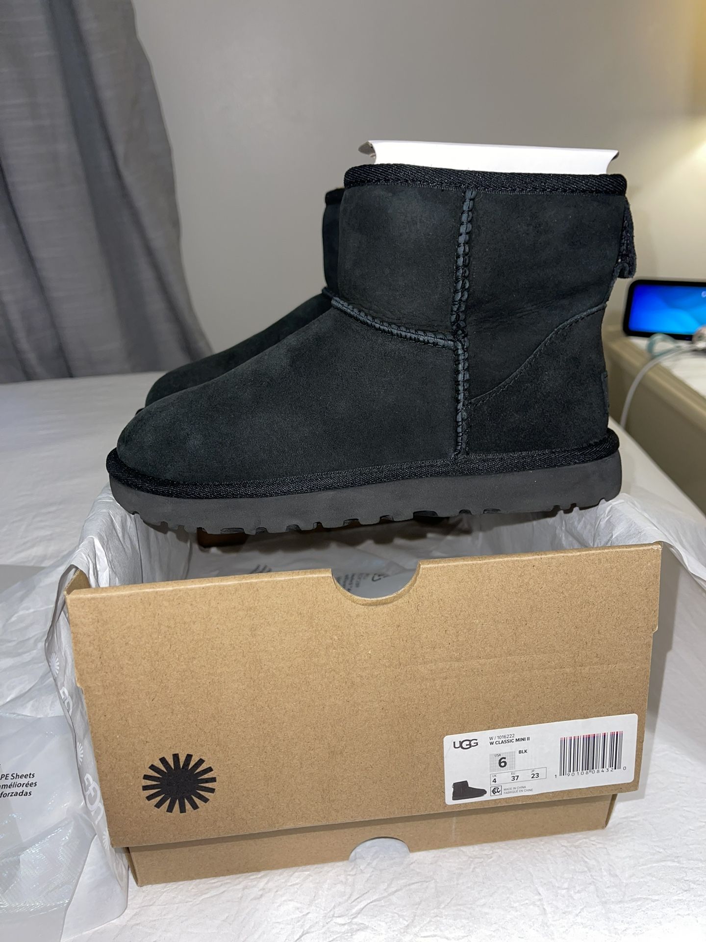 UGGS Classic mini II Boots