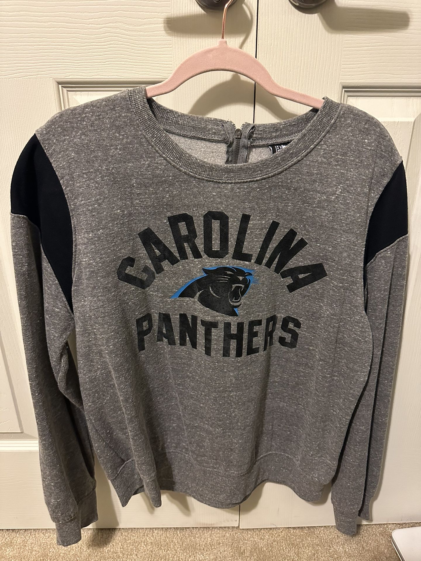 Women’s Carolina Panthers Gear. (3pack)