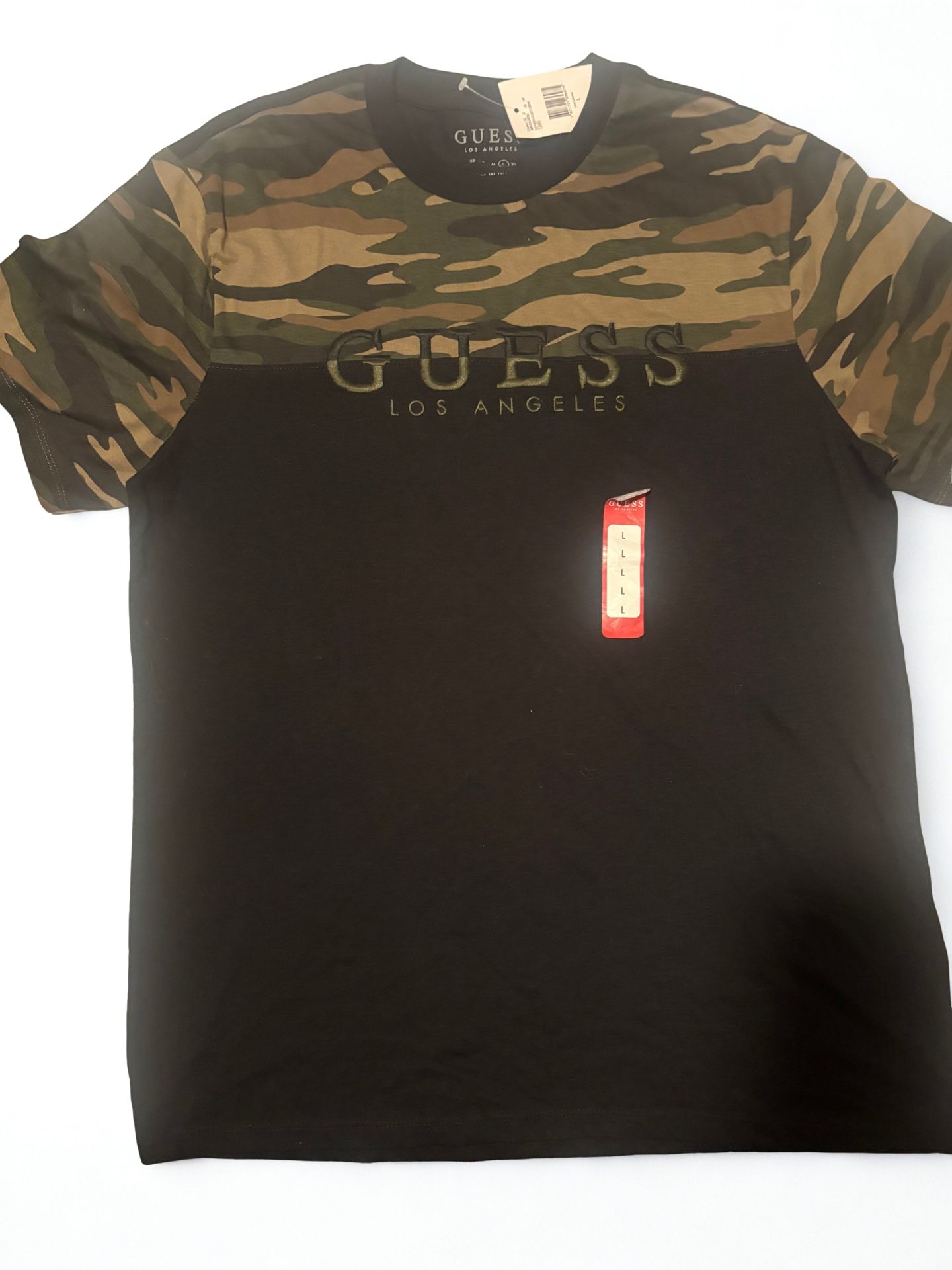 🔥 NEW GUESS Los Angeles Camo Sleeve T-Shirt – Size L (With Tags)