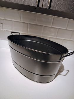 Black Oval Galvanized steel tub