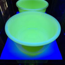 Hamilton Beach Custard Glass Mixing Bowl