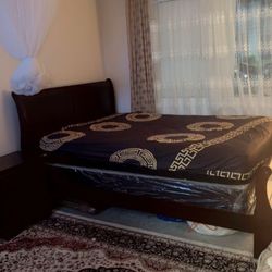 Queen Size Bed Set 
