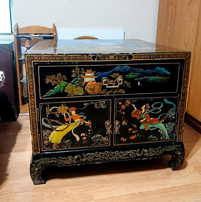 Vintage Oriental Hand Painted Cabinet