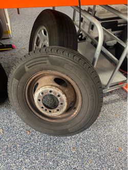 Dually tire
