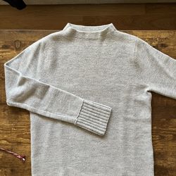 Club Monaco Wool Sweaters Size Small