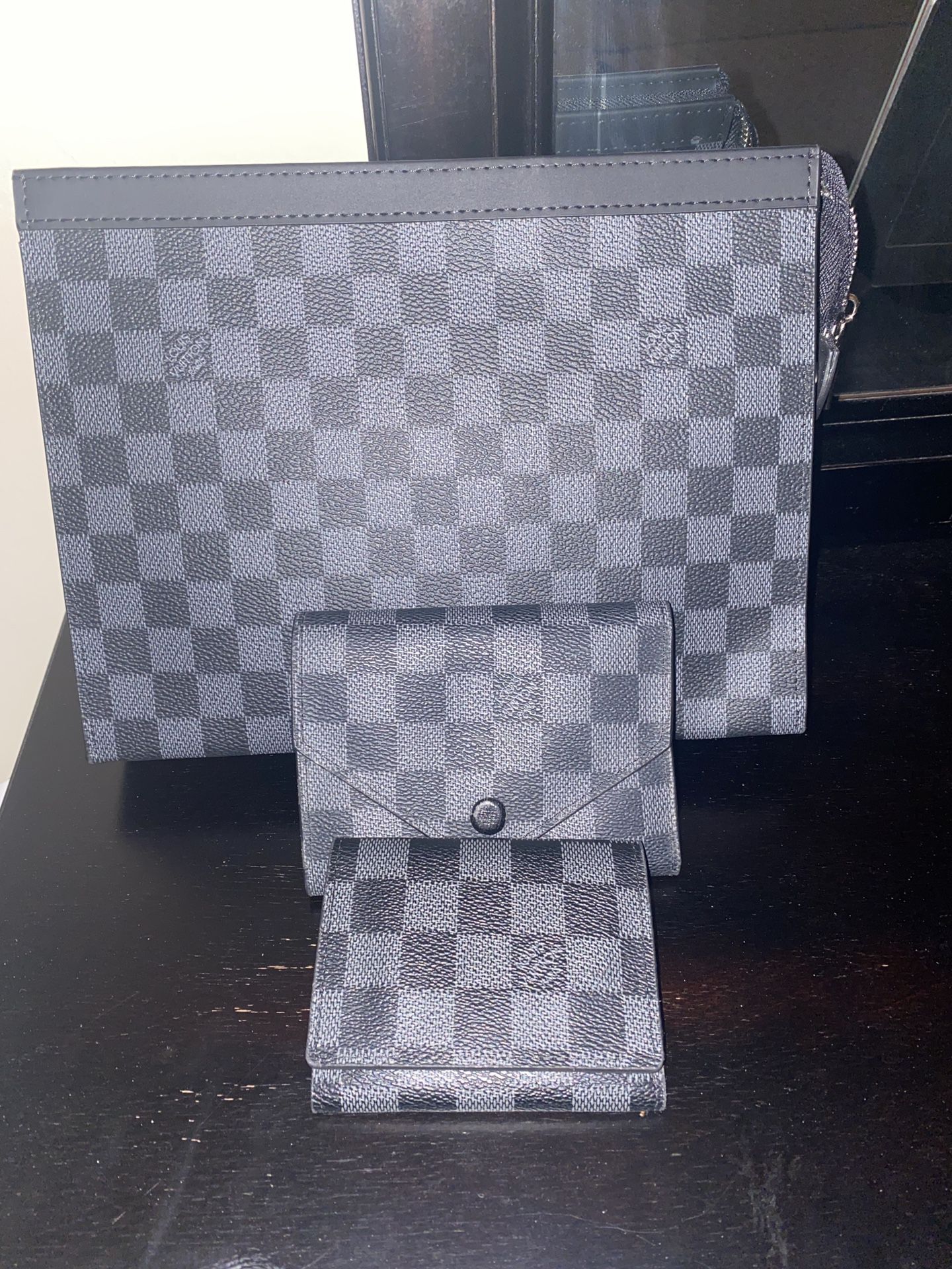 Black Check Clutch  With Wallets
