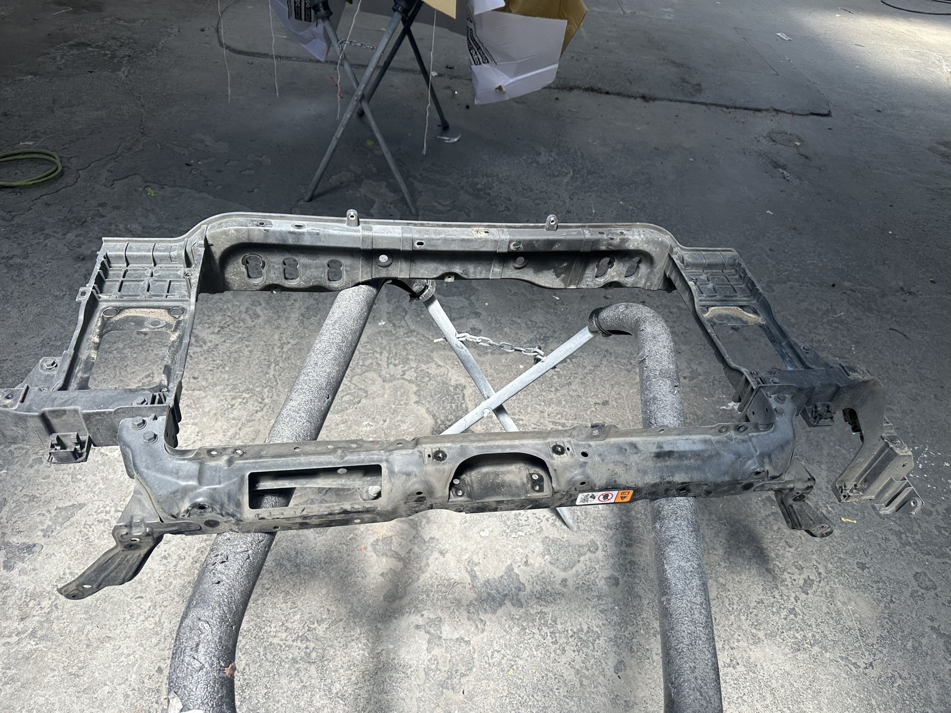 2013-17 Hyundai Elantra GT Radiator Support OEM