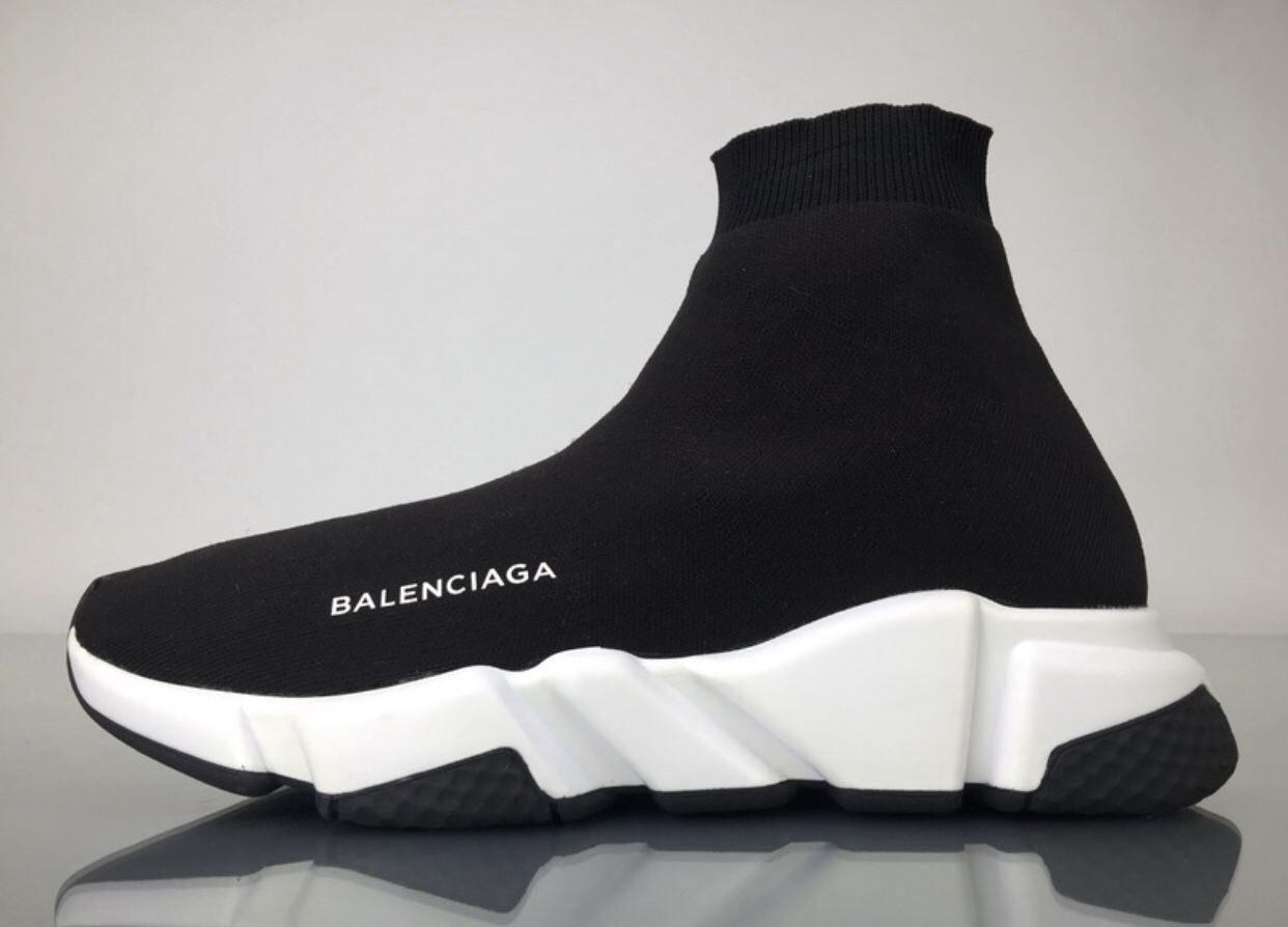 BALENCIAGA SPEED RUNNER “ Oreo “ ( Sz LEFT ) for Sale in New York, NY - OfferUp