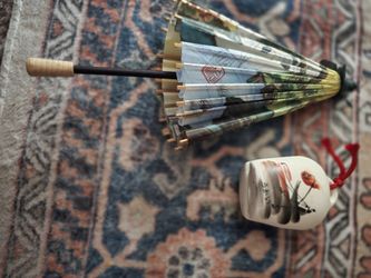 Vintage Hand Painted Rice Paper Parasol Chinese