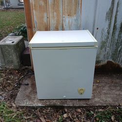 Kenmore Chest Deep Freezer