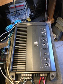 JBL GTO-5EZ 5-channel car amplifier — 50 watts RMS x 4 at 4 ohms + 500 watts RMS x 1 at 2 ohms