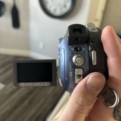 Cannon DVD Camcorder 