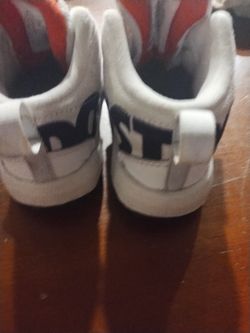 Tenis Para Bebe De , 1 Añoen Buenas Condiciones 