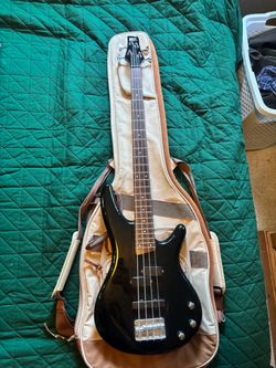 Ibanez SR300 Electric bass guitar