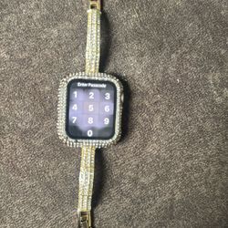 Apple Watch Series 8  Size 41MM