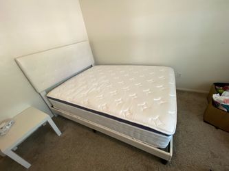 Queen White Tufted Bed & Mattress - MAKE AN OFFER