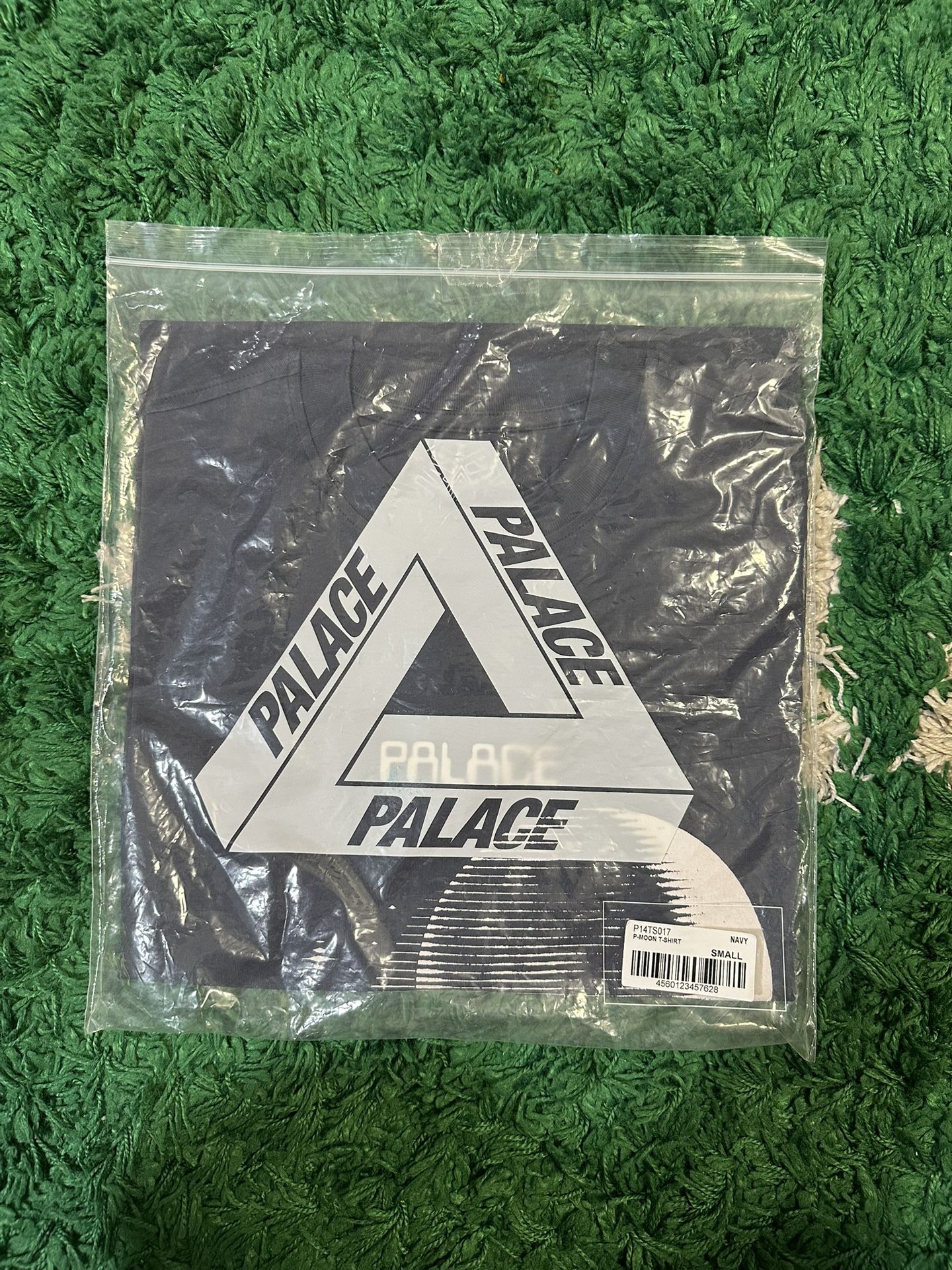 Palace Moon Tee Shirt Navy Size Small