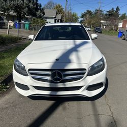 2018 C300 Mercedes Benz