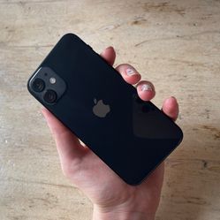 iPhone 12 , Factory Unlocked,  Excellent Condition Like New 
