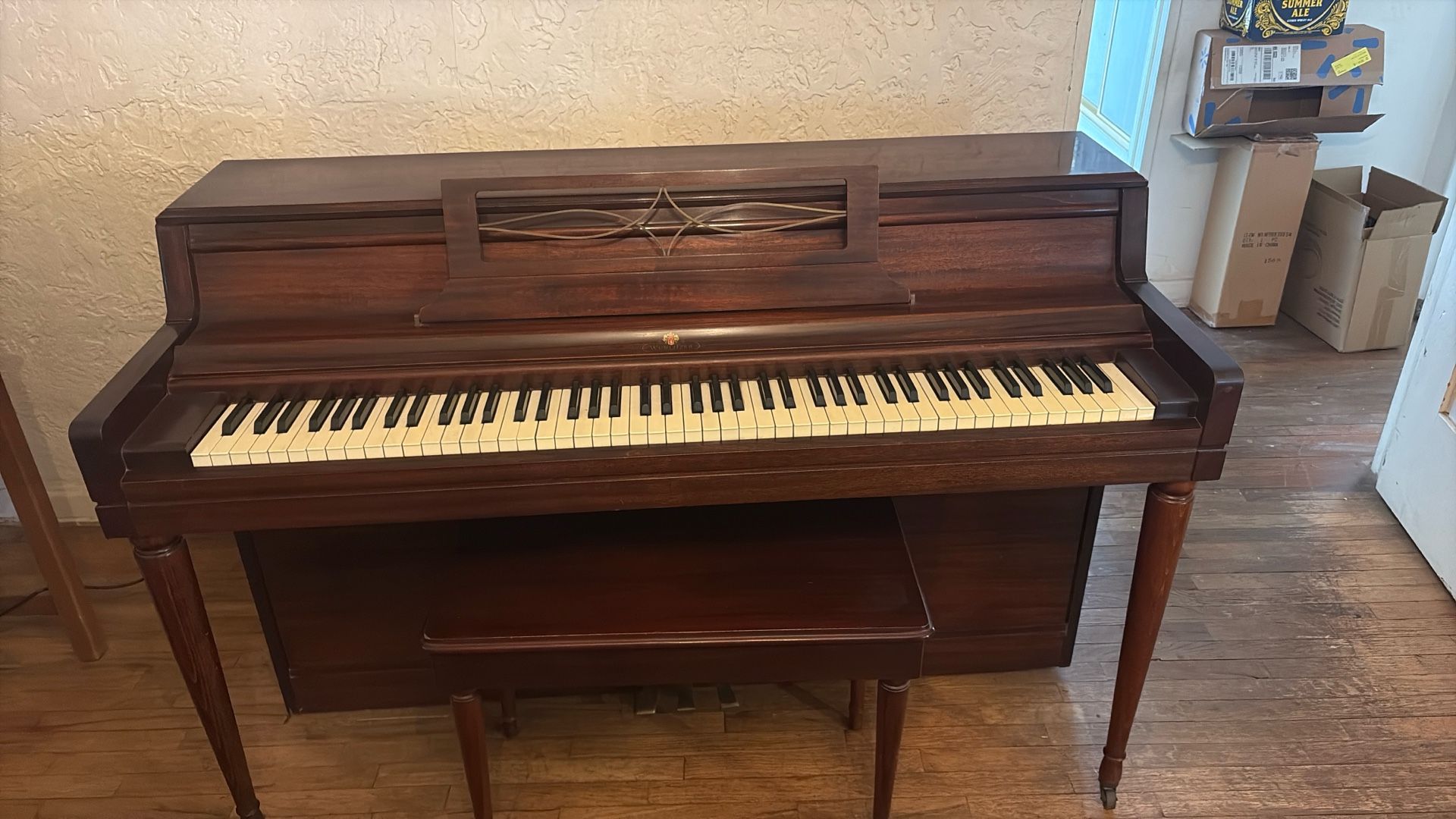 Upright Piano. Wurlitzer