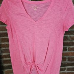 Lilly Pulitzer- 2 T-shirts Size XS