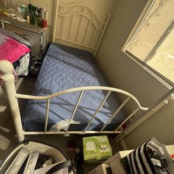 twin side bed and mattress