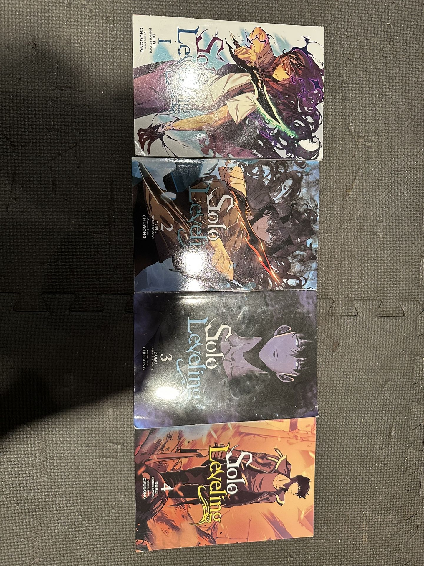 Solo leveling Manga Volumes 1-4