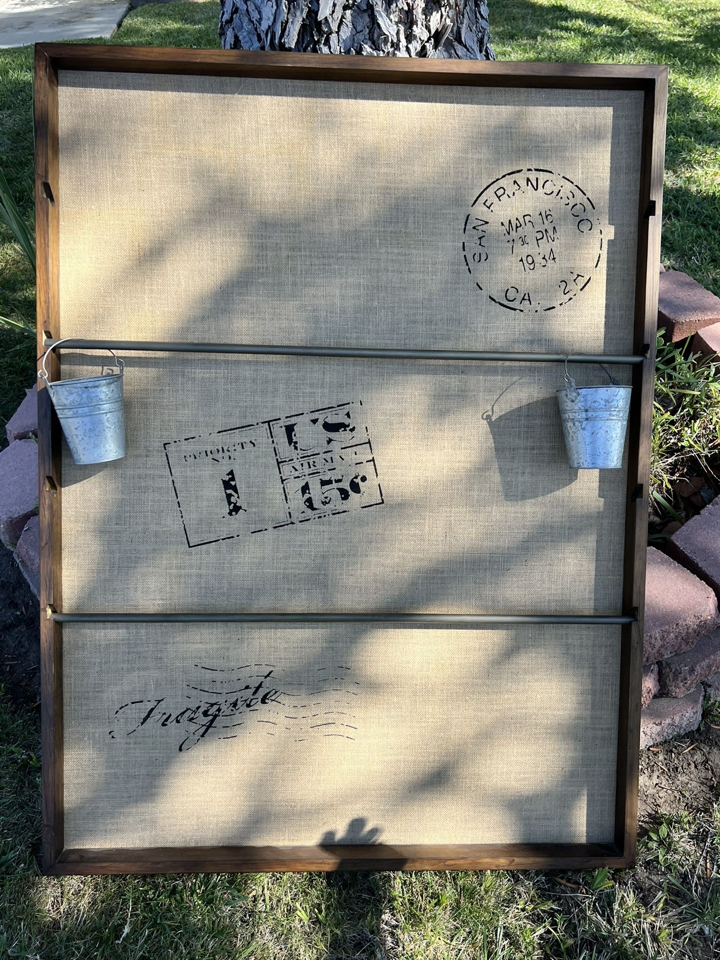 Pin board