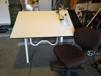 Alvin CC Series Creative Center White Base Onyx Drafting Table