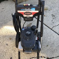 Simpson  3000 Psi Gas Powered Pressure Washer With Honda Motor Runs Great