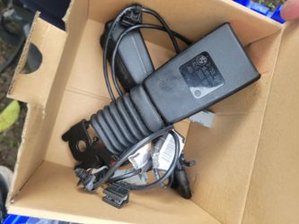 2007- 2015 Mini Cooper Seat Belt Tensioner - Left and Right