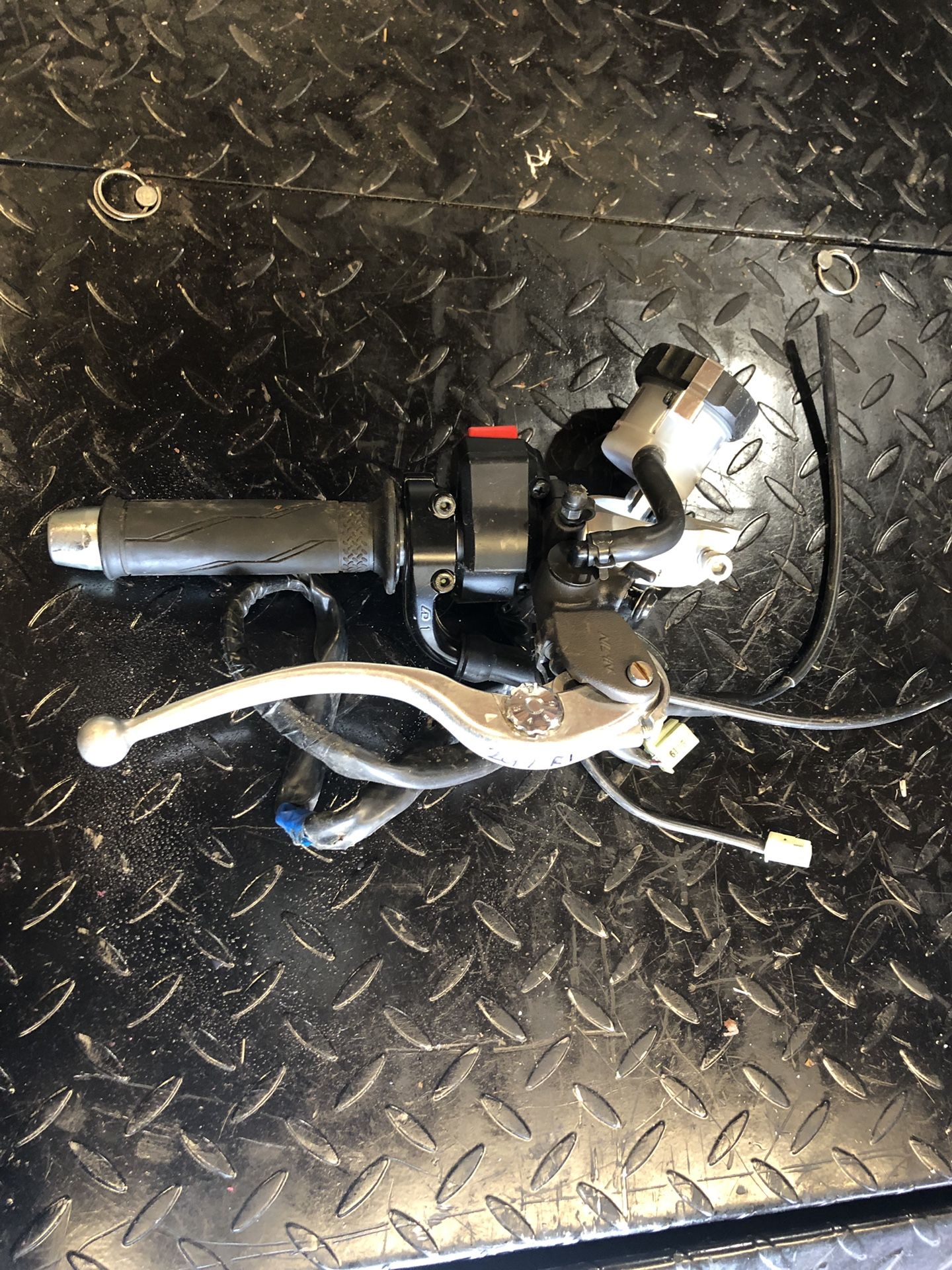 2017 Yamaha r1 parts