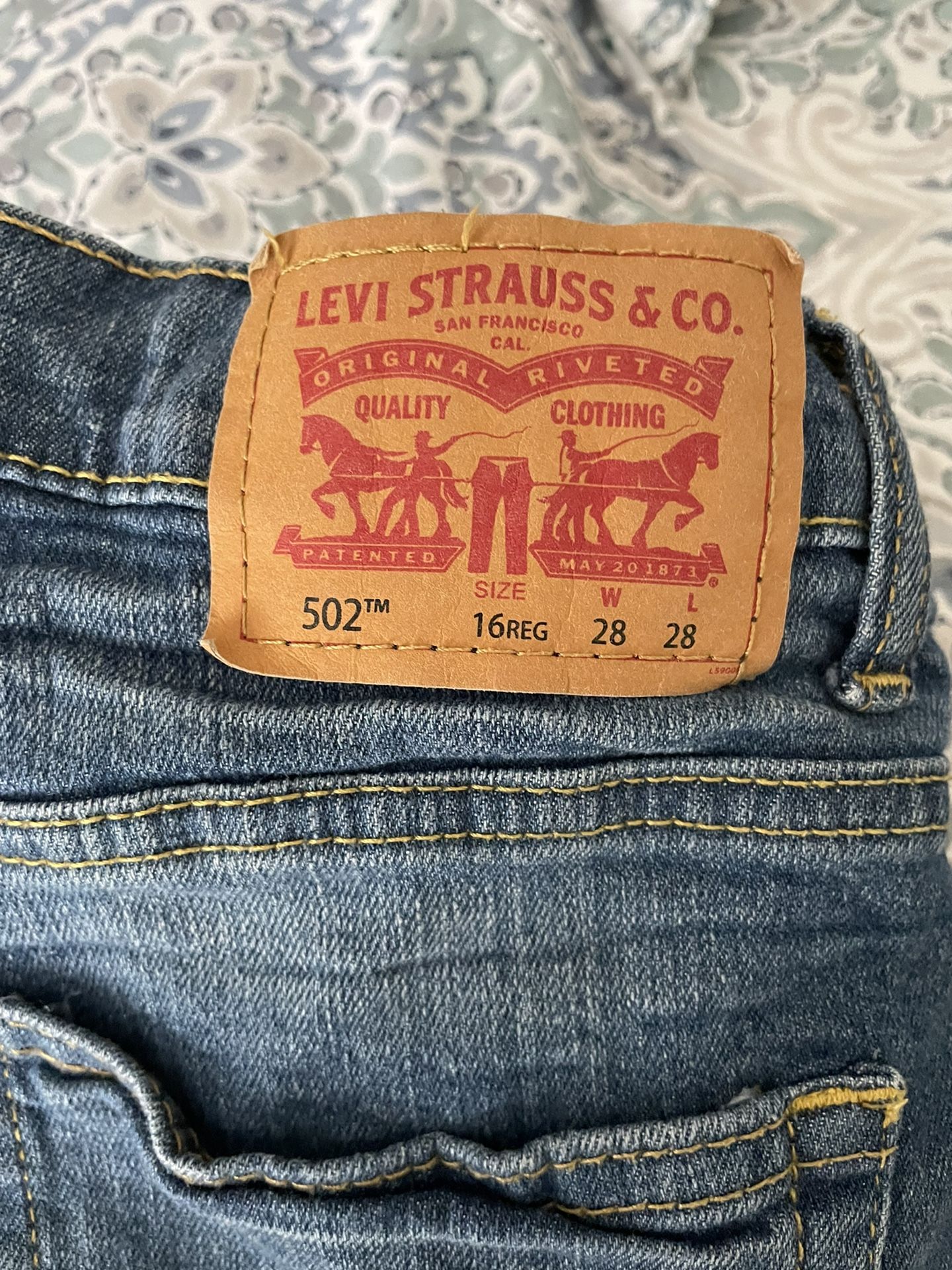 Boys Levi’s 502 Size 16