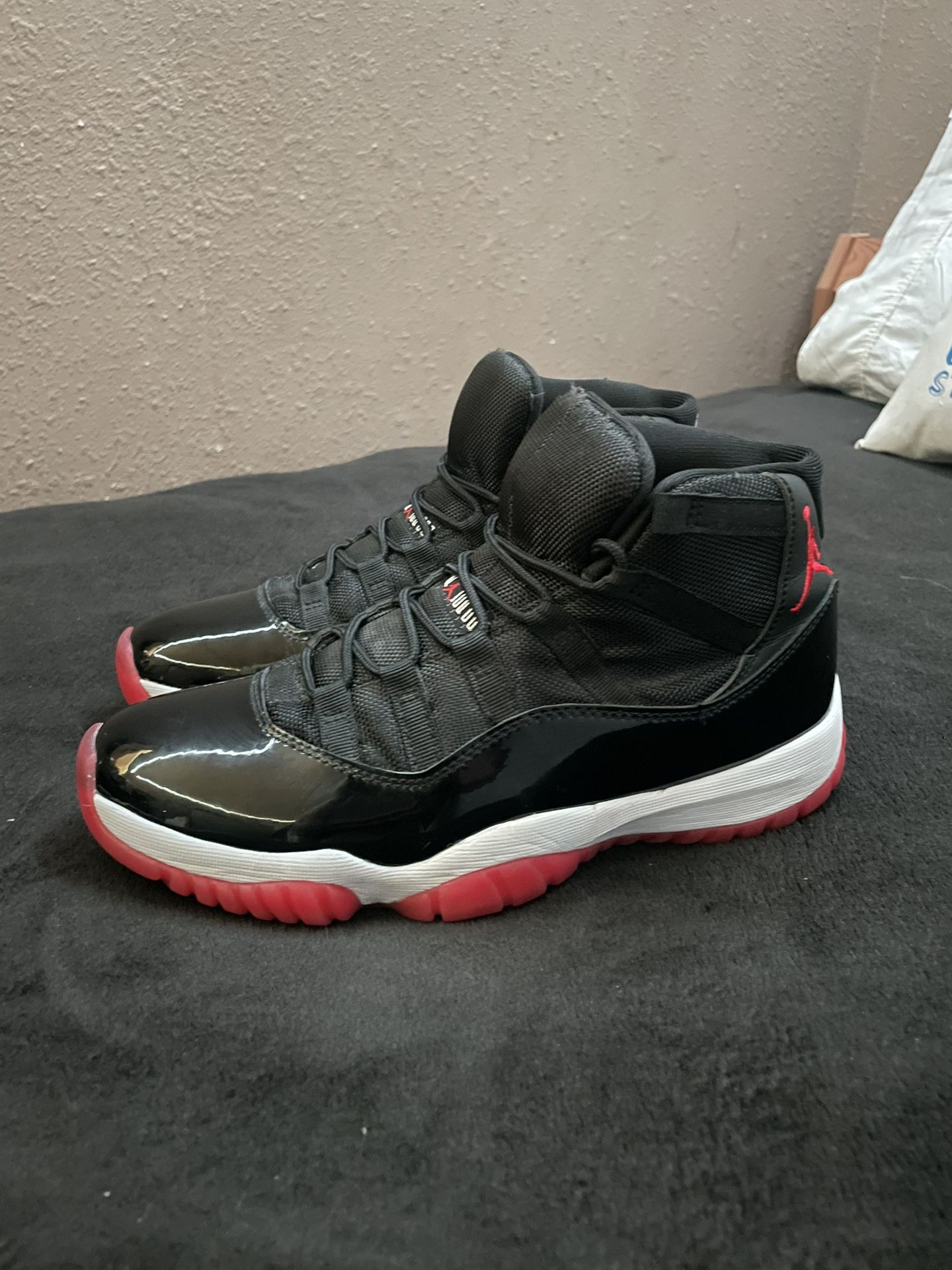 Bred Jordan 11's