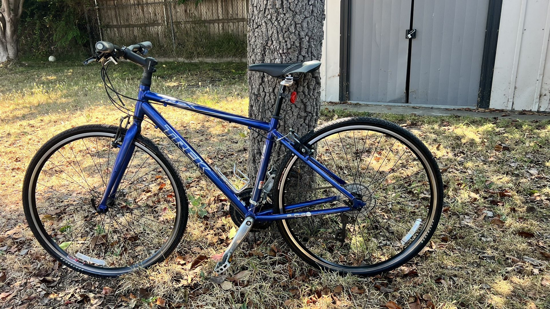Trek 7.2 Hybrid Bike 