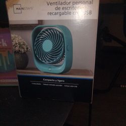 Compact USB Desktop Fan