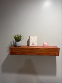 Floating shelf