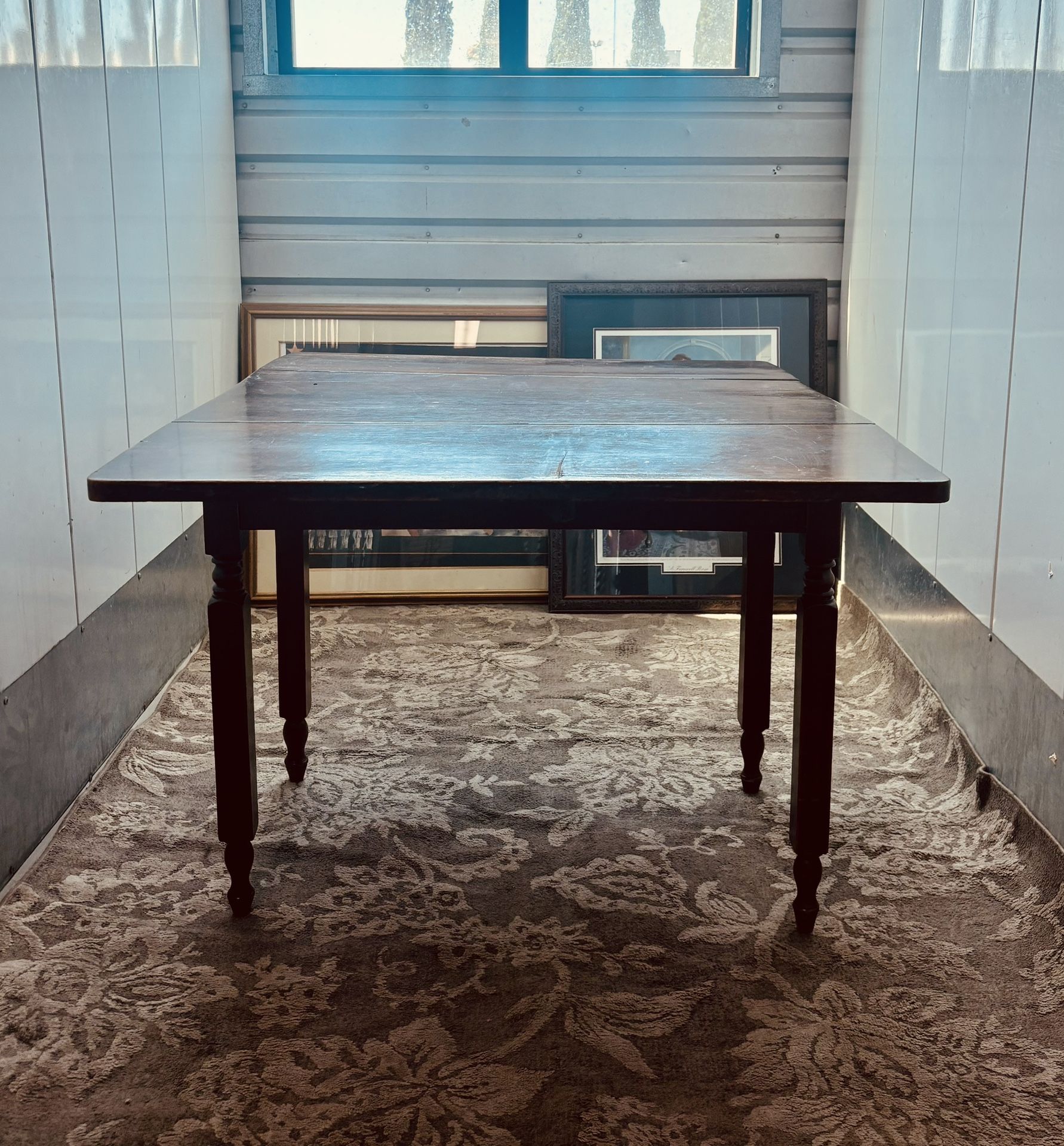 Antique Drop Leaf Table, Wood , dining table, Is 47 long 36 broad, very good condition