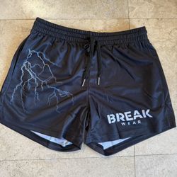 Sports shorts in different sizes are also sold wholesale