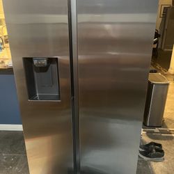 Samsung 22cu Ft Refrigerator 