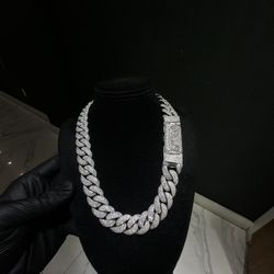 Diamond Eliantte Cuban Chain 