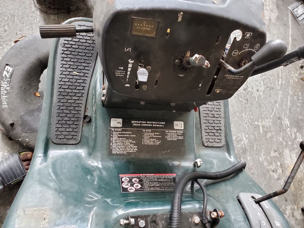 Craftsman Riding Lawn Mower 917.270632 selling for parts