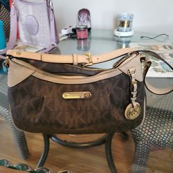 Authentic Michael Kors shoulder bag
