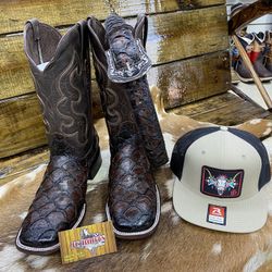 Mens Boots /belt/cap/