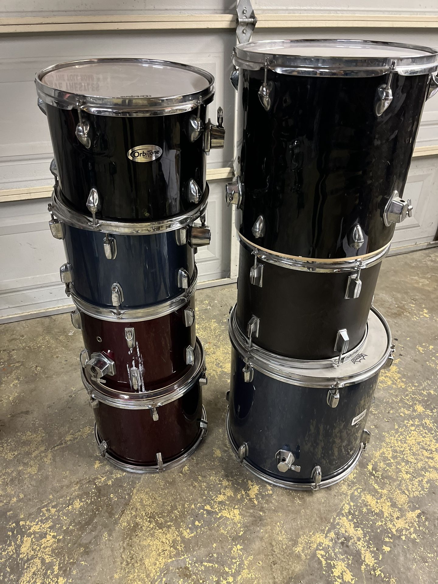 toms + hardware (drums)