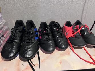 Kids Soccer Shoes