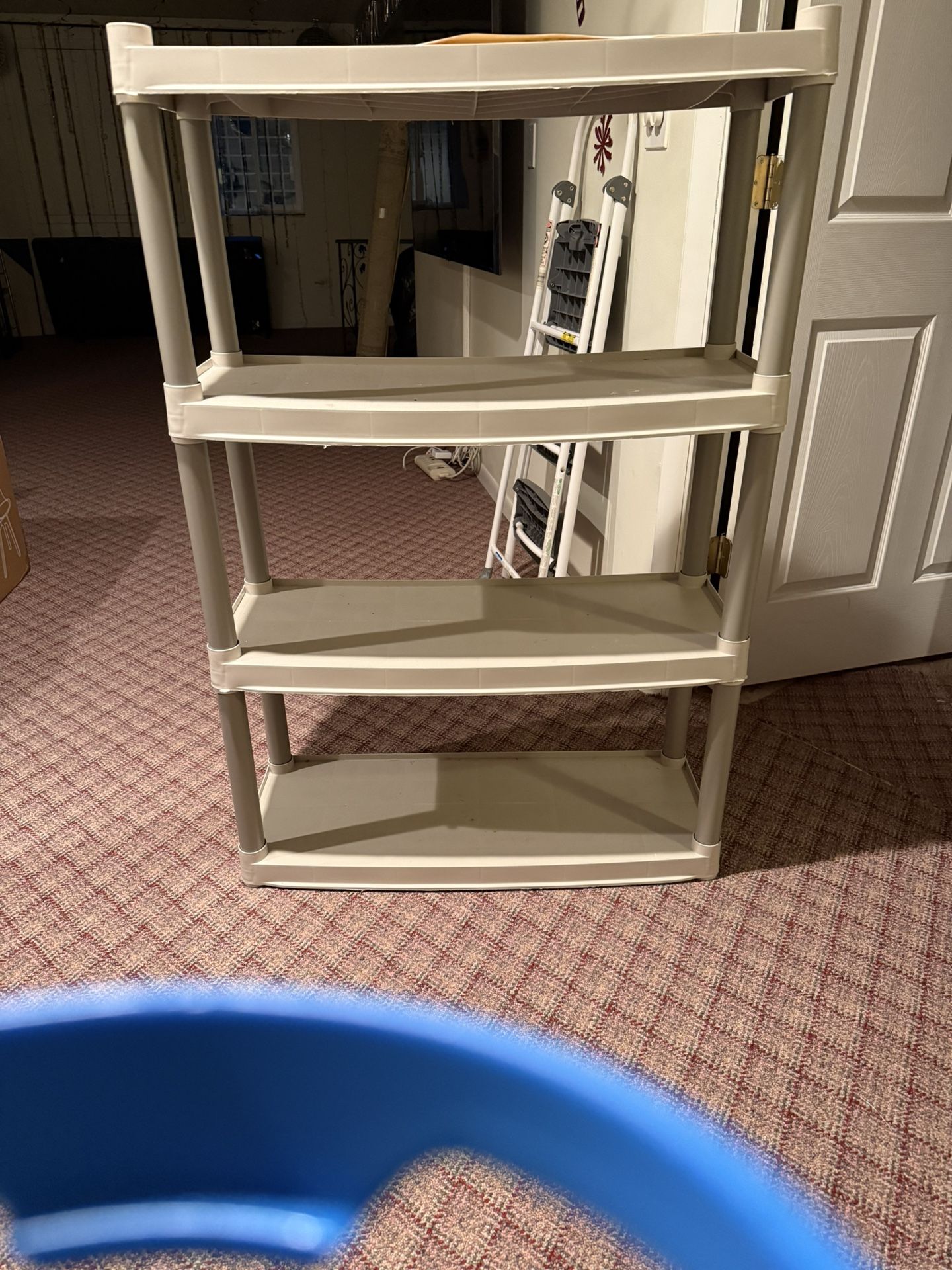 4 Tiers Shelve Very Sturdy Clean