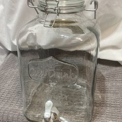 Clean Used BETTER HOMES & GARDEN DRINK DISPENSER, 2 Gallon Capacity 